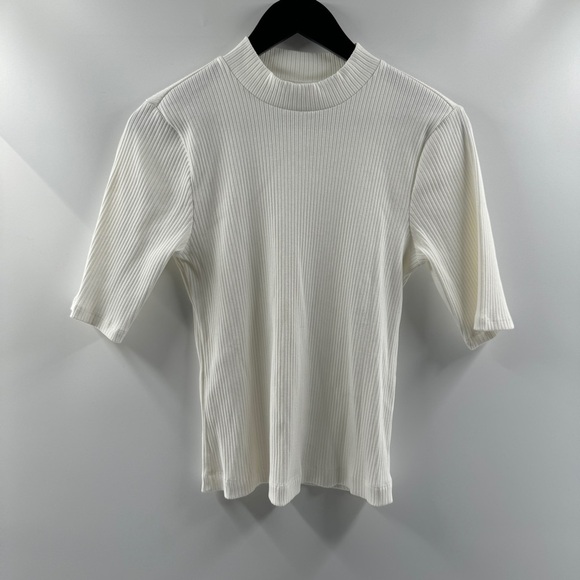 Old Navy Tops - Old Navy White Ribbed High Neck Half Sleeve Top Size Large